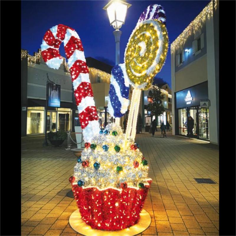 Giant Pre-Lit LED Desserts