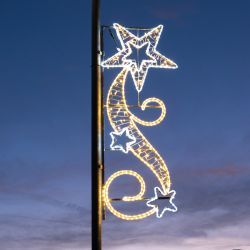 Giant Pre-Lit LED Flourishing Star Pole Mount