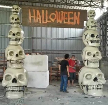 Giant Fiberglass Halloween Skull Arch